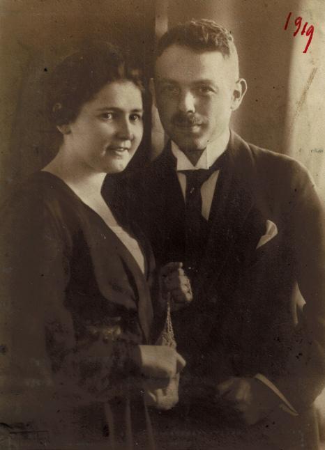 Frederick and Elisabeth 1919 Mount Hope Cemetery Holocaust Archive